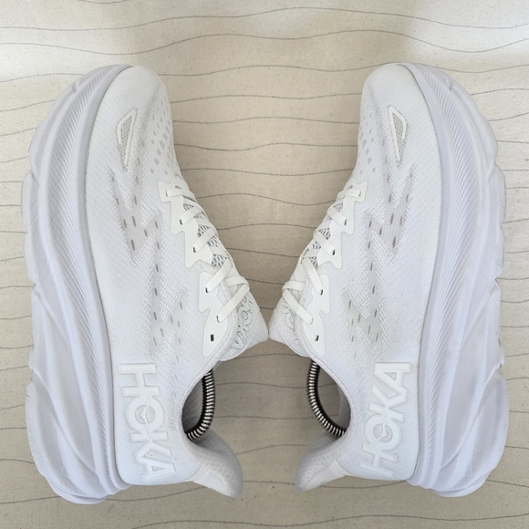 Hoka One One Womens Clifton 9 Triple White Running Sneakers Shoes F27222L Sz 11D - Picture 10 of 14